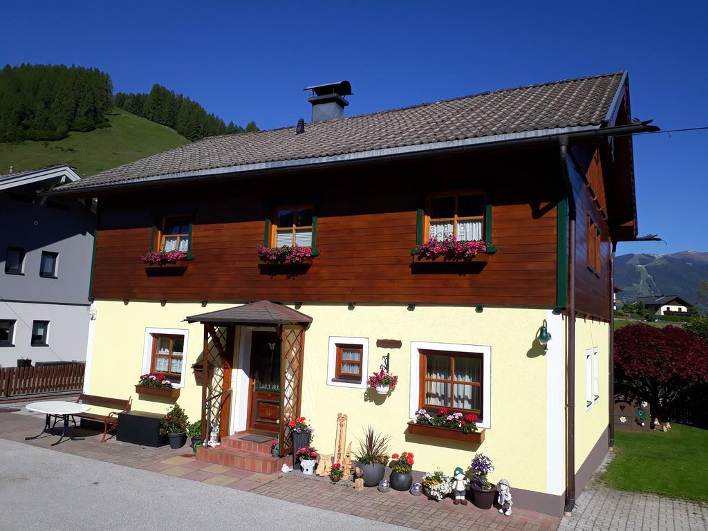 Ferienwohnung Kasbacher フッシュ・アン・デア・グロースグロックナーシュトラーセ エクステリア 写真